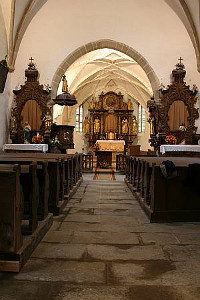 vordere Teil der Kirche