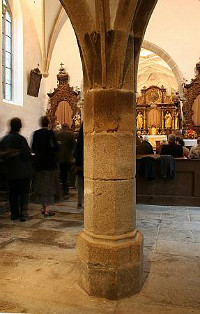 Steinsäle des Chores